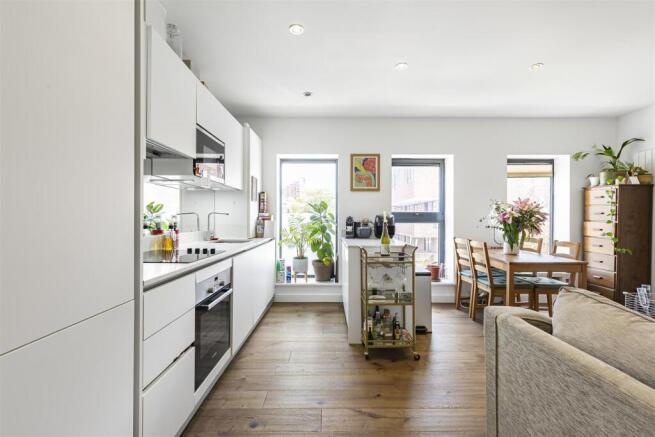 Kitchen/Dining