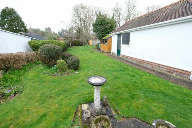 GARDEN 