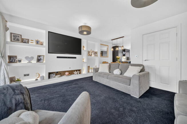 5 bed Town House for sale Image 12
