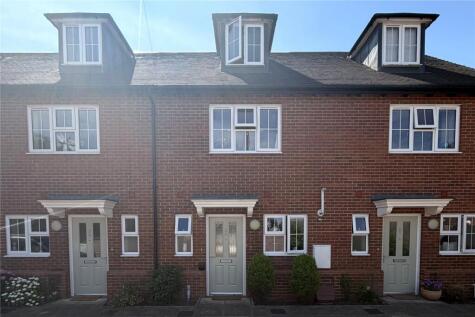 Reading Road, Farnborough, Hampshire, GU14