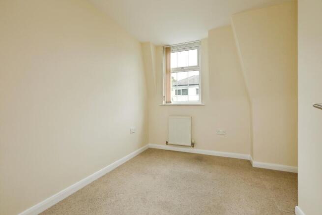 2 bed Apartment for sale Image 10