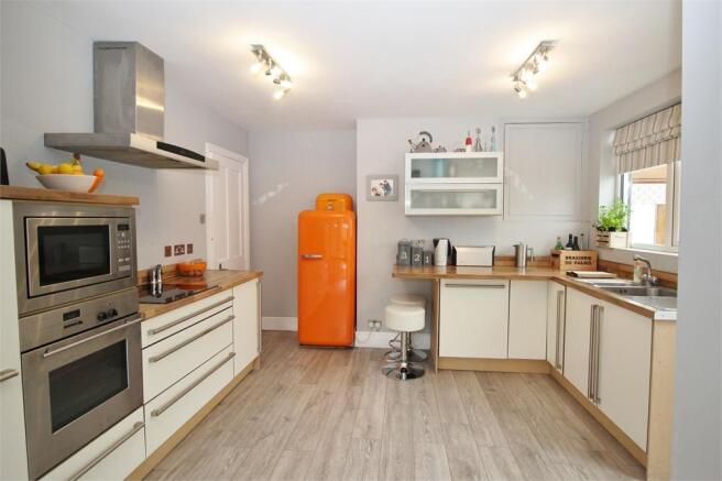 Dining kitchen