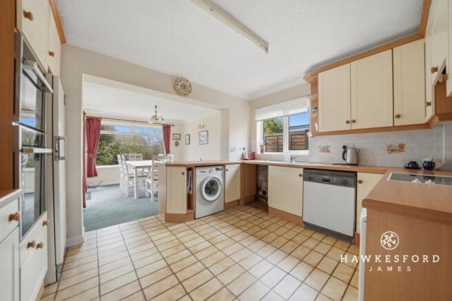 Chegworth Gardens, Sittingbourne - Kitchen