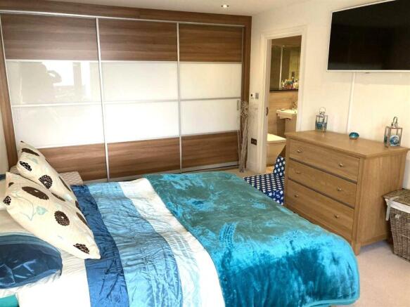 Bedroom 2.jpg