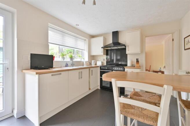 12 Hitherfield Lane-7.jpg