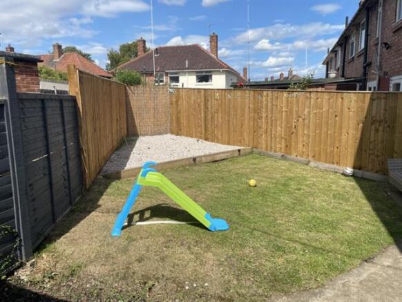 3 bed End of Terrace to rent Image 8