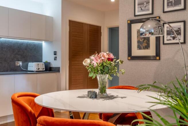 2 bed Apartment for sale Image 12