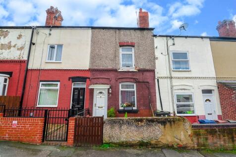 Wellington Street, Goldthorpe, S63