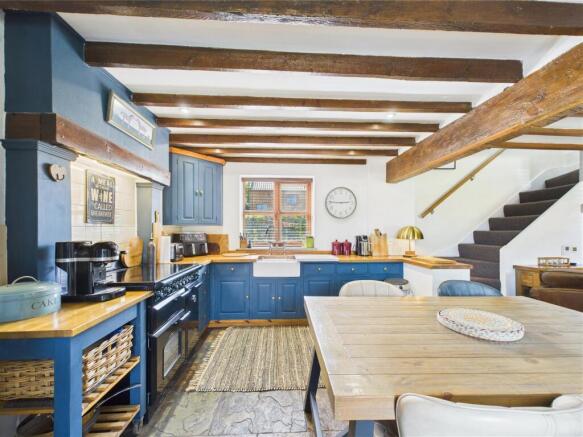 KITCHEN/ DINER