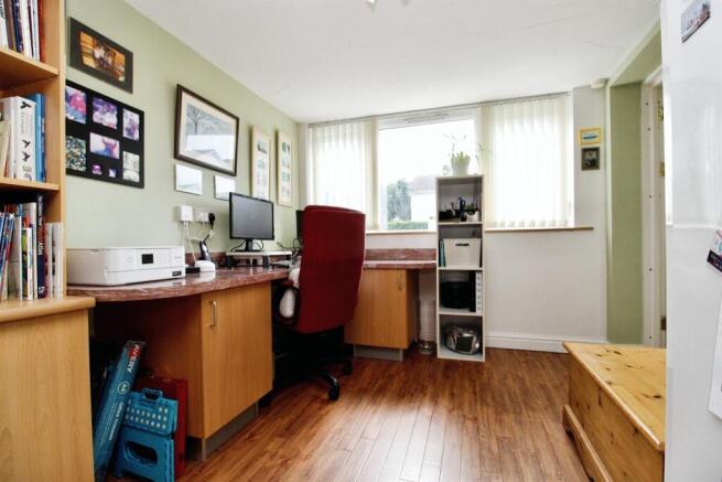 Photo 16