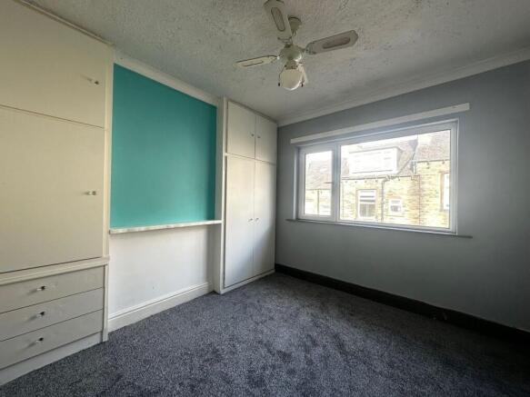 3 bed Terraced to rent Image 6