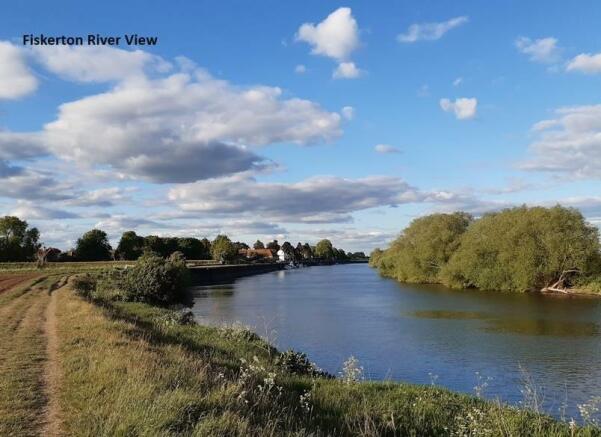 Fiskerton - River.jpg
