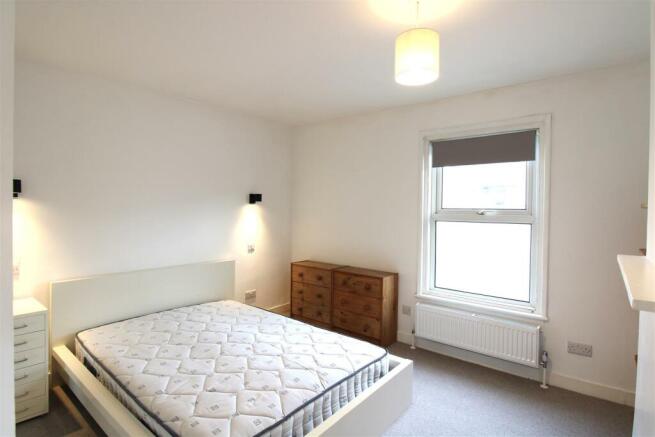 bed1.JPG