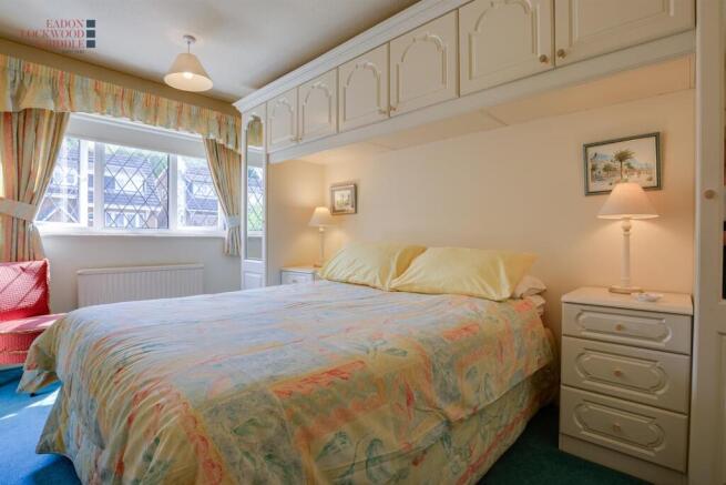 3 bed House for sale Image 12