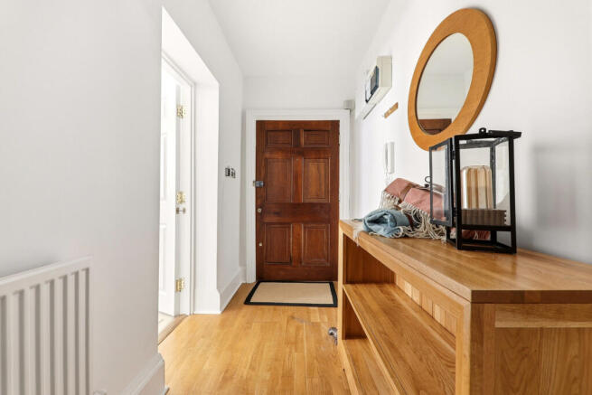 2 bed Maisonette for sale Image 6