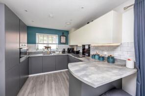 35, Rocky Drive, Haywards Heath RH16 4WQ