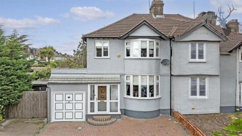 Dale View Gardens, London, E4