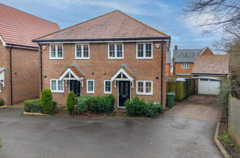 Pintail Place, Crowborough, TN6