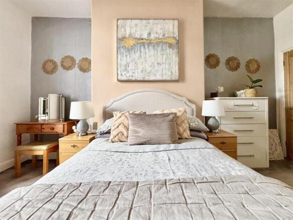 2 bed Terraced for sale Image 8