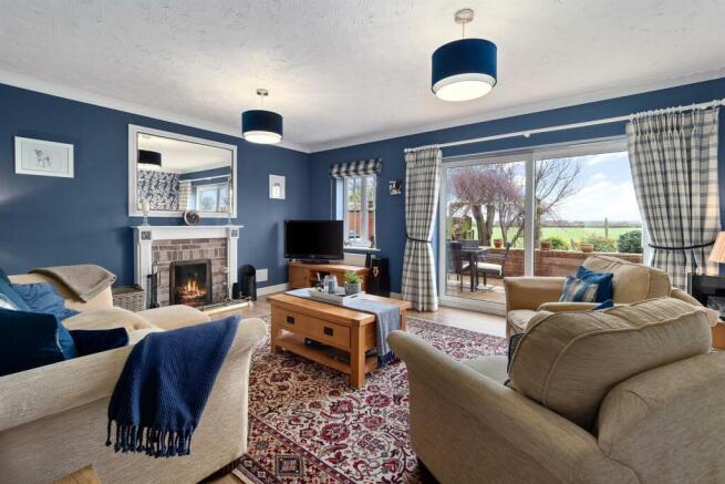 24 Millfield Close-23.jpg