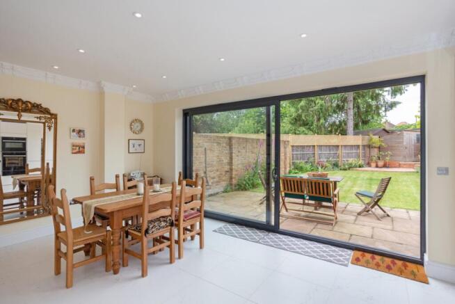 67 Wycombe Road 3...