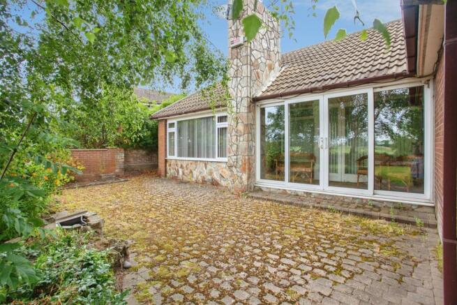 2 bed Detached Bungalow for sale Image 7