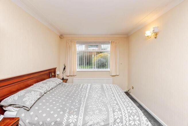 2 bed Detached Bungalow for sale Image 10