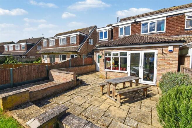 4 bed Semi-Detached for sale Image 11