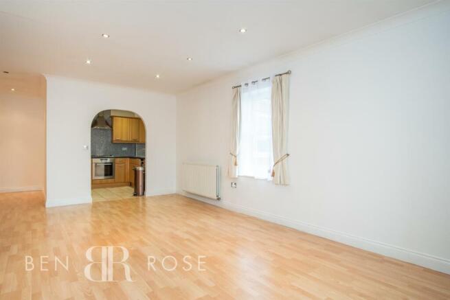 Lounge/Kitchen
