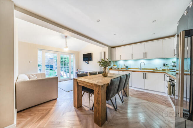 67215694-80d6-484...