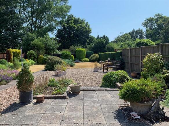 garden1.jpg
