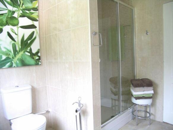 En-Suite Showe...
