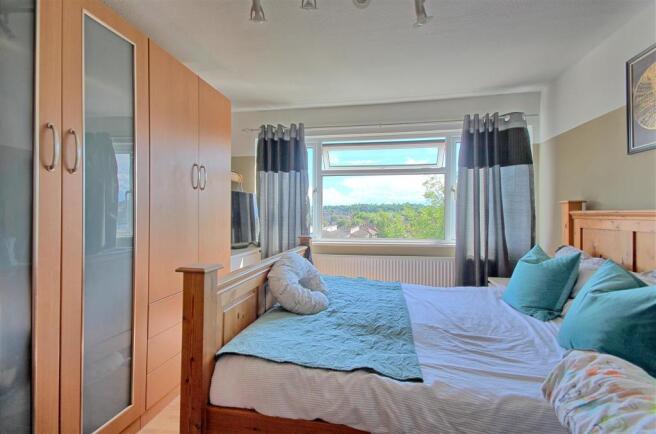 Master Bedroom (1).jpg