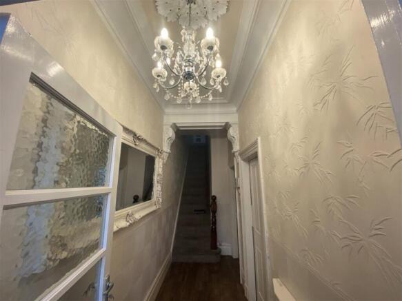 3 bed Terraced for sale Image 4