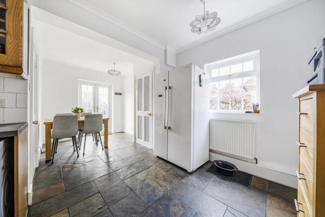 Kitchen/Dining Room (3)