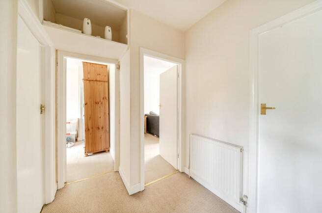 2 bed Flat for sale Image 9