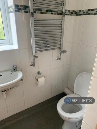 1 bed Flat to rent Image 6