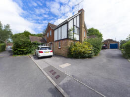 6, Baycroft Close, Pinner HA5 2TR
