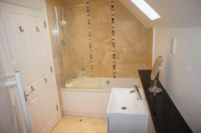 Photo 16