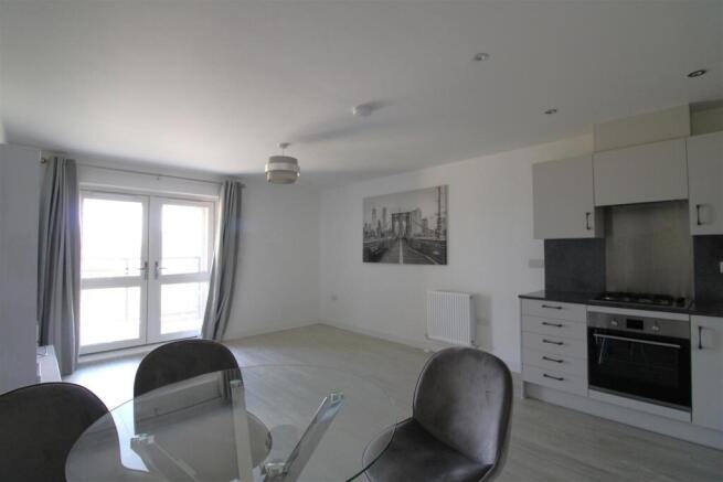 Lounge.kitchen.JPG