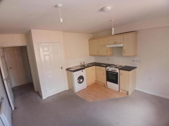 Kitchen Flat 8.JPG