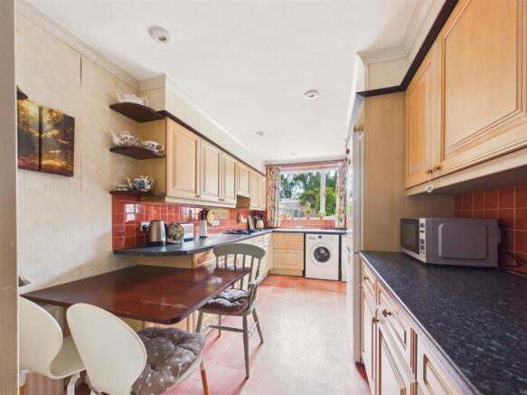 3 bed Terraced for sale Image 4