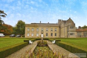 2 Woodland Reach, Stocken Hall, Oakham LE15 7RY
