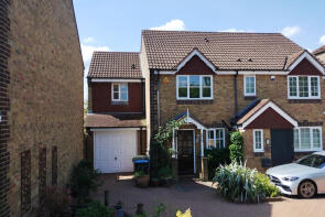3, York Way, Hemel Hempstead HP2 4JT
