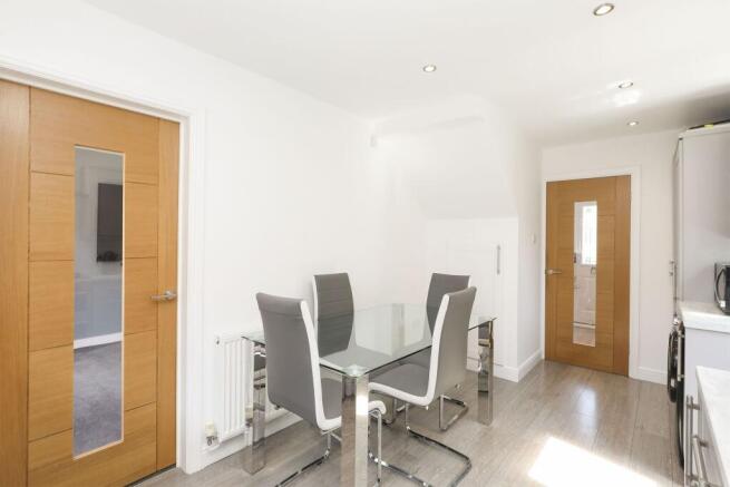 3 bed Detached for sale Image 8