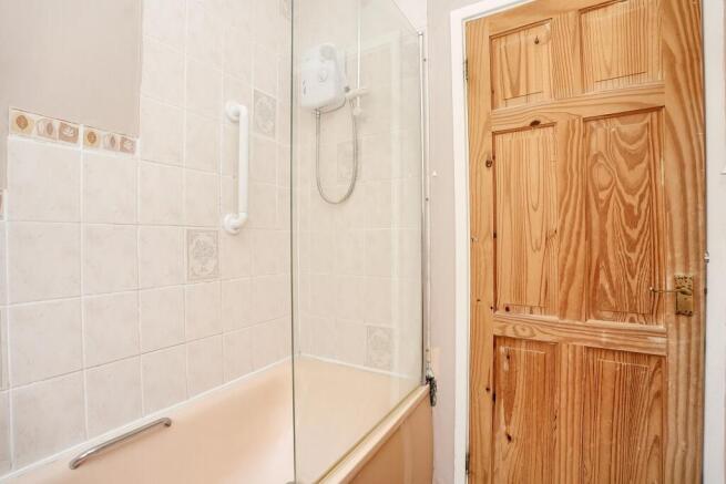 19 Eastfield, West Lavington, Devizes, SN10 4HW