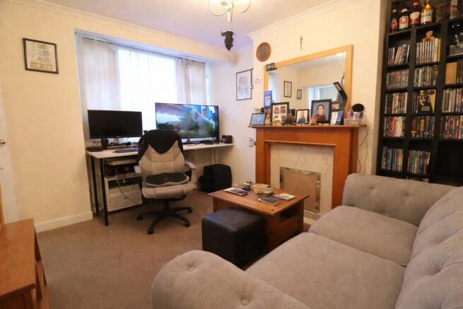 Photo 3