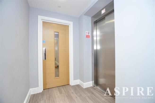 Aspire Estate Agents Benfleet 121.jpg