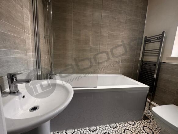 2 bed End of Terrace to rent Image 11