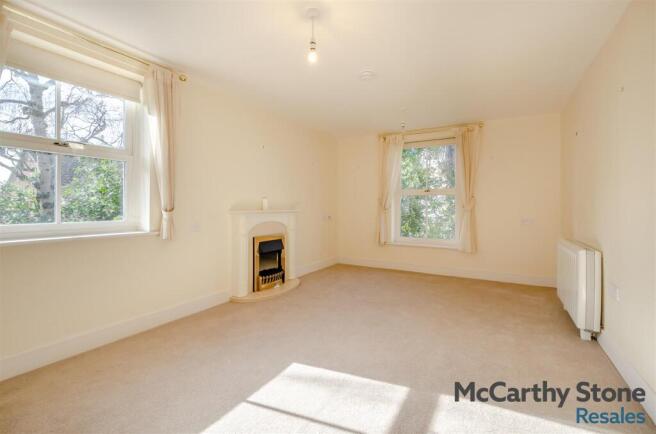 8683082-interior03.jpg
